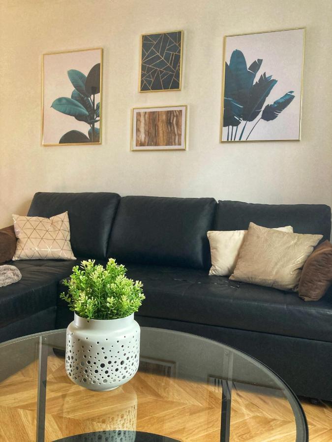 Les Recollets Apartment ชาลงส์-อ็อง-ชองปาญ ภายนอก รูปภาพ