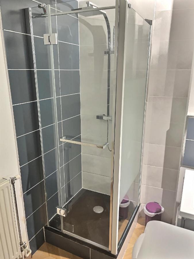 Les Recollets Apartment ชาลงส์-อ็อง-ชองปาญ ภายนอก รูปภาพ