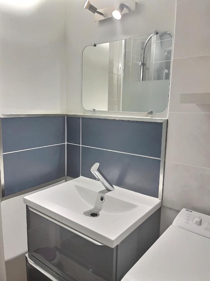Les Recollets Apartment ชาลงส์-อ็อง-ชองปาญ ภายนอก รูปภาพ